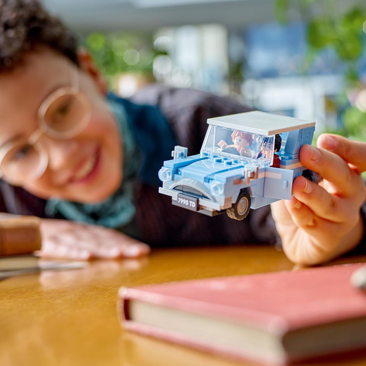LEGO Ford Anglia™ volante 76424